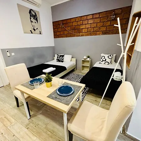 Luxury Flats Centre, Ideal For Tourists